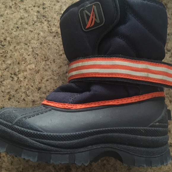 Nautica Snow Boots Boys Size 10 - Picture 5 of 15